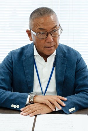 荒井氏