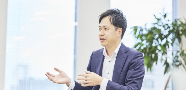 新規受注を数多く獲得したい営業と、品質第一での全国展開を念頭に置くエンジニア。